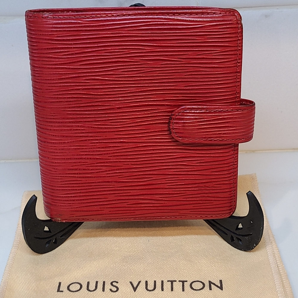 Louis Vuitton Porte Billets Red Epi Compact Bifold Snap Wallet Leather Vintage